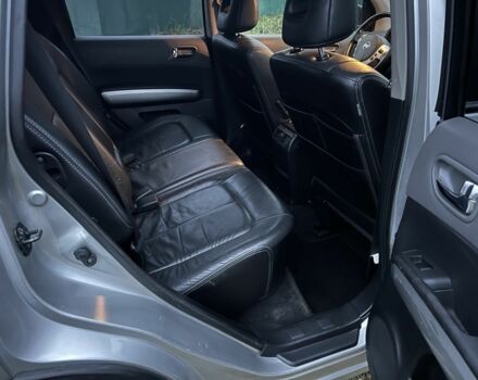 Серый Ниссан ИксТрейл, объемом двигателя 2 л и пробегом 256 тыс. км за 5799 $, фото 6 на Automoto.ua