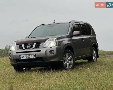 Сірий Ніссан ІксТрейл, об'ємом двигуна 2 л та пробігом 238 тис. км за 9400 $, фото 9 на Automoto.ua