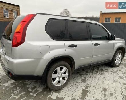 Серый Ниссан ИксТрейл, объемом двигателя 2 л и пробегом 235 тыс. км за 9500 $, фото 13 на Automoto.ua