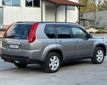 Серый Ниссан ИксТрейл, объемом двигателя 2.2 л и пробегом 200 тыс. км за 3400 $, фото 4 на Automoto.ua