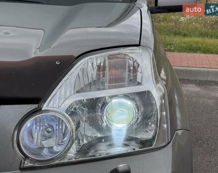 Сірий Ніссан ІксТрейл, об'ємом двигуна 2 л та пробігом 238 тис. км за 9400 $, фото 27 на Automoto.ua