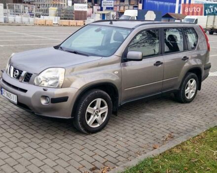 Сірий Ніссан ІксТрейл, об'ємом двигуна 2 л та пробігом 212 тис. км за 9900 $, фото 8 на Automoto.ua