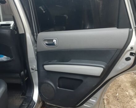 Серый Ниссан ИксТрейл, объемом двигателя 2.5 л и пробегом 261 тыс. км за 7500 $, фото 6 на Automoto.ua