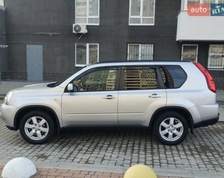 Сірий Ніссан ІксТрейл, об'ємом двигуна 2.5 л та пробігом 132 тис. км за 8900 $, фото 7 на Automoto.ua