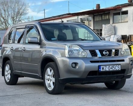 Серый Ниссан ИксТрейл, объемом двигателя 2.2 л и пробегом 200 тыс. км за 3400 $, фото 2 на Automoto.ua