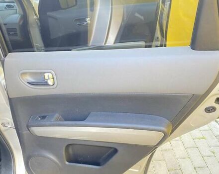 Серый Ниссан ИксТрейл, объемом двигателя 2 л и пробегом 215 тыс. км за 8000 $, фото 9 на Automoto.ua