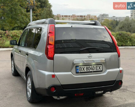 Сірий Ніссан ІксТрейл, об'ємом двигуна 2 л та пробігом 240 тис. км за 7800 $, фото 23 на Automoto.ua