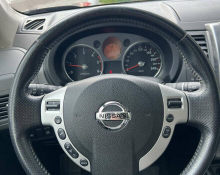 Серый Ниссан ИксТрейл, объемом двигателя 2 л и пробегом 229 тыс. км за 10100 $, фото 19 на Automoto.ua