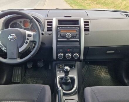 Серый Ниссан ИксТрейл, объемом двигателя 0 л и пробегом 180 тыс. км за 2000 $, фото 5 на Automoto.ua