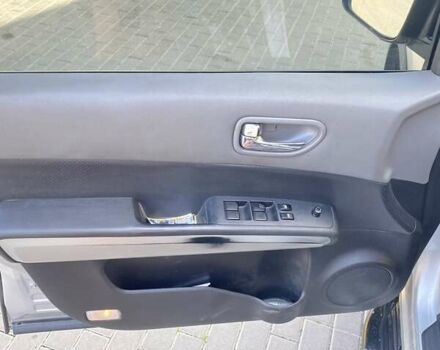 Серый Ниссан ИксТрейл, объемом двигателя 2 л и пробегом 215 тыс. км за 8000 $, фото 16 на Automoto.ua