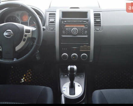 Серый Ниссан ИксТрейл, объемом двигателя 2 л и пробегом 180 тыс. км за 9500 $, фото 9 на Automoto.ua