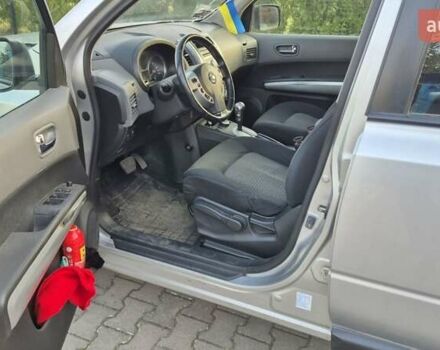 Серый Ниссан ИксТрейл, объемом двигателя 2 л и пробегом 172 тыс. км за 8500 $, фото 7 на Automoto.ua