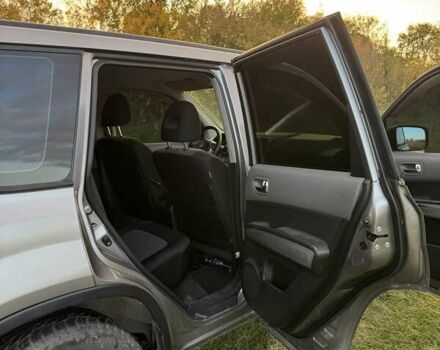 Сірий Ніссан ІксТрейл, об'ємом двигуна 2 л та пробігом 238 тис. км за 9400 $, фото 45 на Automoto.ua