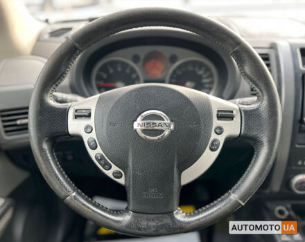 Серый Ниссан ИксТрейл, объемом двигателя 2.5 л и пробегом 160 тыс. км за 8990 $, фото 10 на Automoto.ua