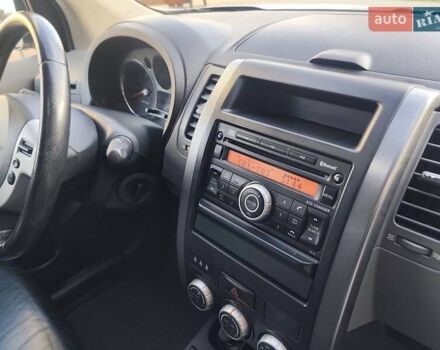 Сірий Ніссан ІксТрейл, об'ємом двигуна 2.5 л та пробігом 132 тис. км за 8900 $, фото 29 на Automoto.ua