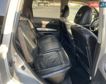 Серый Ниссан ИксТрейл, объемом двигателя 2.49 л и пробегом 226 тыс. км за 8300 $, фото 14 на Automoto.ua