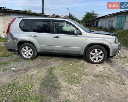 Серый Ниссан ИксТрейл, объемом двигателя 2 л и пробегом 349 тыс. км за 6900 $, фото 2 на Automoto.ua