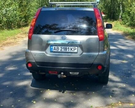 Сірий Ніссан ІксТрейл, об'ємом двигуна 2 л та пробігом 260 тис. км за 10500 $, фото 2 на Automoto.ua