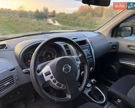 Сірий Ніссан ІксТрейл, об'ємом двигуна 2 л та пробігом 238 тис. км за 9400 $, фото 41 на Automoto.ua