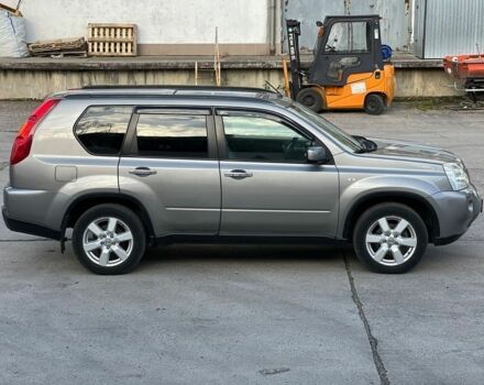 Сірий Ніссан ІксТрейл, об'ємом двигуна 2 л та пробігом 214 тис. км за 3453 $, фото 3 на Automoto.ua