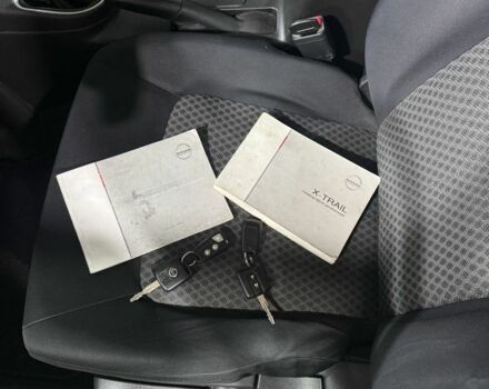 Сірий Ніссан ІксТрейл, об'ємом двигуна 2.5 л та пробігом 175 тис. км за 7600 $, фото 19 на Automoto.ua