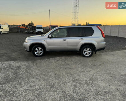 Серый Ниссан ИксТрейл, объемом двигателя 2.49 л и пробегом 260 тыс. км за 8499 $, фото 9 на Automoto.ua