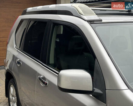 Сірий Ніссан ІксТрейл, об'ємом двигуна 2 л та пробігом 228 тис. км за 10250 $, фото 54 на Automoto.ua