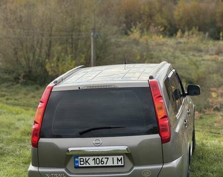 Сірий Ніссан ІксТрейл, об'ємом двигуна 2 л та пробігом 238 тис. км за 9400 $, фото 20 на Automoto.ua
