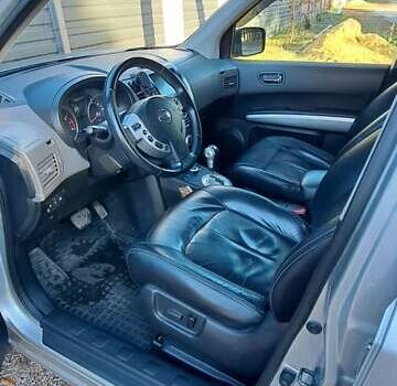 Сірий Ніссан ІксТрейл, об'ємом двигуна 2.49 л та пробігом 327 тис. км за 12000 $, фото 14 на Automoto.ua