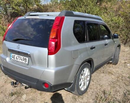 Сірий Ніссан ІксТрейл, об'ємом двигуна 2 л та пробігом 223 тис. км за 8900 $, фото 5 на Automoto.ua
