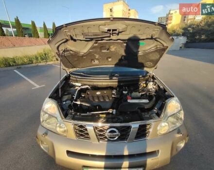 Серый Ниссан ИксТрейл, объемом двигателя 2 л и пробегом 213 тыс. км за 9400 $, фото 43 на Automoto.ua