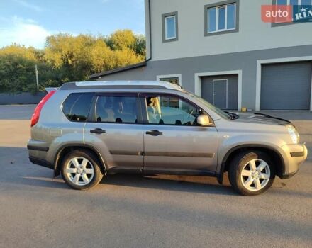 Серый Ниссан ИксТрейл, объемом двигателя 2 л и пробегом 213 тыс. км за 9400 $, фото 15 на Automoto.ua