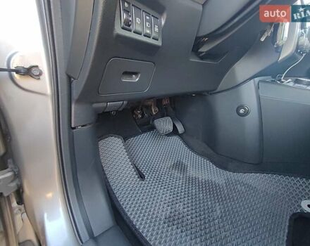 Серый Ниссан ИксТрейл, объемом двигателя 2 л и пробегом 213 тыс. км за 9400 $, фото 36 на Automoto.ua