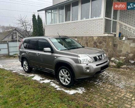 Серый Ниссан ИксТрейл, объемом двигателя 2 л и пробегом 185 тыс. км за 10200 $, фото 8 на Automoto.ua