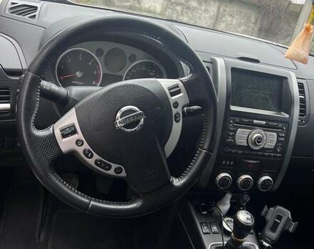 Серый Ниссан ИксТрейл, объемом двигателя 2 л и пробегом 185 тыс. км за 10200 $, фото 10 на Automoto.ua