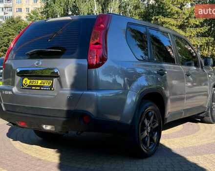 Серый Ниссан ИксТрейл, объемом двигателя 2 л и пробегом 220 тыс. км за 10800 $, фото 6 на Automoto.ua