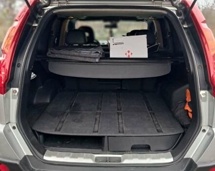 Серый Ниссан ИксТрейл, объемом двигателя 2 л и пробегом 233 тыс. км за 12222 $, фото 19 на Automoto.ua