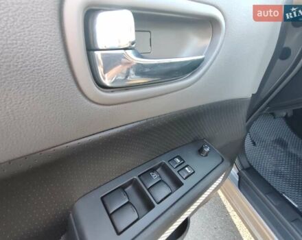 Серый Ниссан ИксТрейл, объемом двигателя 2 л и пробегом 213 тыс. км за 9400 $, фото 38 на Automoto.ua