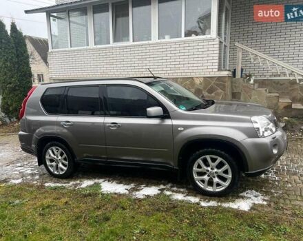 Серый Ниссан ИксТрейл, объемом двигателя 2 л и пробегом 185 тыс. км за 10200 $, фото 6 на Automoto.ua