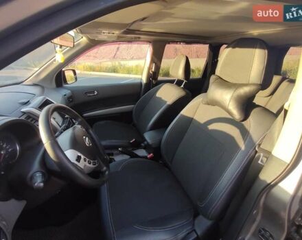 Серый Ниссан ИксТрейл, объемом двигателя 2 л и пробегом 213 тыс. км за 9400 $, фото 28 на Automoto.ua