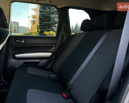 Серый Ниссан ИксТрейл, объемом двигателя 2 л и пробегом 220 тыс. км за 10800 $, фото 16 на Automoto.ua