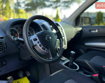 Серый Ниссан ИксТрейл, объемом двигателя 2 л и пробегом 220 тыс. км за 10800 $, фото 9 на Automoto.ua