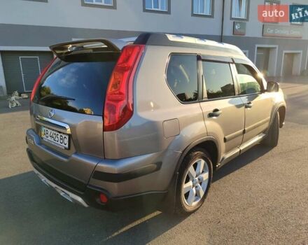 Серый Ниссан ИксТрейл, объемом двигателя 2 л и пробегом 213 тыс. км за 9400 $, фото 17 на Automoto.ua