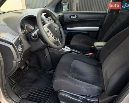 Серый Ниссан ИксТрейл, объемом двигателя 2 л и пробегом 147 тыс. км за 12300 $, фото 71 на Automoto.ua