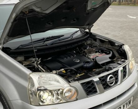 Серый Ниссан ИксТрейл, объемом двигателя 2.2 л и пробегом 189 тыс. км за 5350 $, фото 20 на Automoto.ua