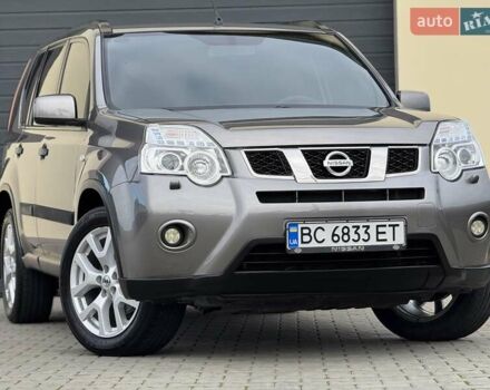 Серый Ниссан ИксТрейл, объемом двигателя 2 л и пробегом 147 тыс. км за 12300 $, фото 2 на Automoto.ua