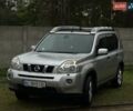 Сірий Ніссан ІксТрейл, об'ємом двигуна 2 л та пробігом 272 тис. км за 9000 $, фото 1 на Automoto.ua