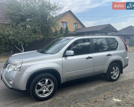 Серый Ниссан ИксТрейл, объемом двигателя 2 л и пробегом 263 тыс. км за 13000 $, фото 30 на Automoto.ua