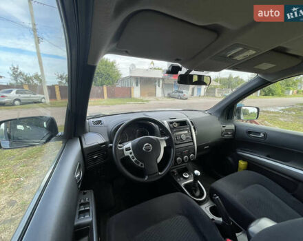 Серый Ниссан ИксТрейл, объемом двигателя 2 л и пробегом 127 тыс. км за 12000 $, фото 16 на Automoto.ua