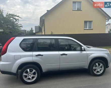 Серый Ниссан ИксТрейл, объемом двигателя 2 л и пробегом 263 тыс. км за 13000 $, фото 41 на Automoto.ua